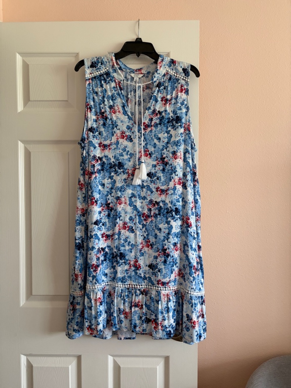 crown & ivy Blue and Red Floral Sleeveless Dress